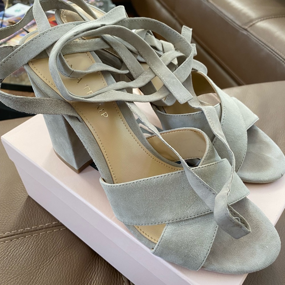 Ivanka Trump Kuriel Gray Suede sandals 9M